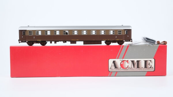 A.C.M.E. H0 50110 Personenwagen 2. Kl. Carrozza Livrea Cast/Isabella Cerrelli FS Italia