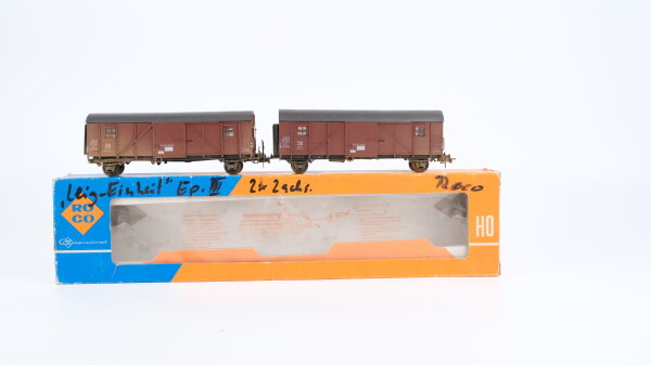 Roco H0 4328 Gedeckter Güterwagen (Leig-Einheit 218 224, 218 225) DB