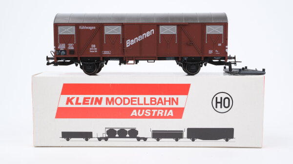 Klein Modellbahn H0 3018 Gedeckter Güterwagen Bananenwagen DB