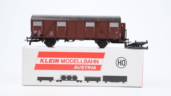 Klein Modellbahn H0 3021 Gedeckter Güterwagen mit Bremserhaus DB