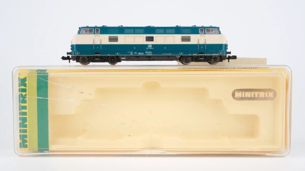 Minitrix N 51207900 Diesellok BR 221 146-4 türkis beige DB Gleichstrom