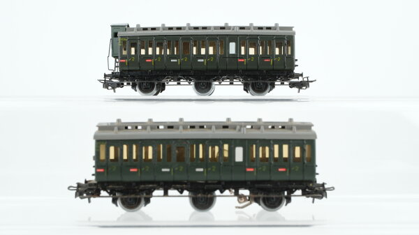 Märklin H0 Konvolut 330/1 Abteilwagen 330/2 Abteilwagen mit Bremserhaus 2.Kl.