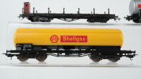Unbekannt/u.a. H0 Konvolut Kesselwagen Esso Shell Behältertragewagen Rungenwagen mit Bremserhaus ÖBB/u.a.