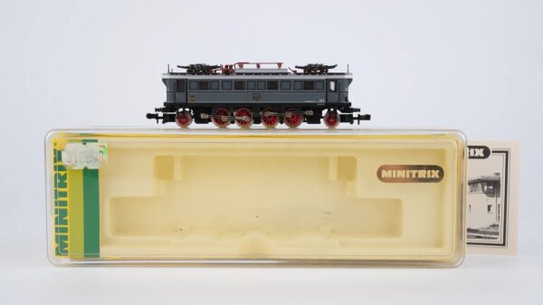 Minitrix N 2973 E-Lok BR E 75 02 DRG (stoppt häufig)