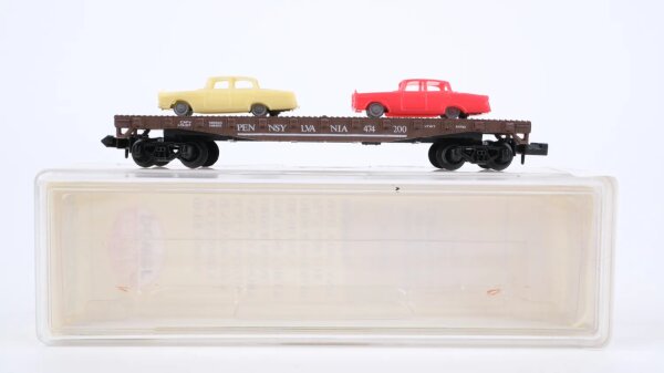 Model Power N 4011 Flachwagen mit 2 autos Pennsylvania Railroad Company