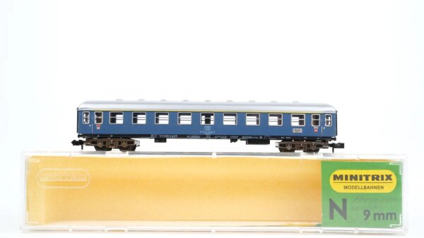 Minitrix  N 51 3009 00 Schnellzugwagen Aüm202 1.Kl. DB