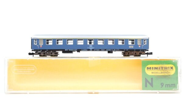 Minitrix  N 51 3009 00 Schnellzugwagen Aüm202 1.Kl. DB