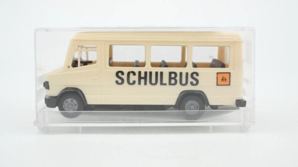 Praliné H0 4322 Mercedes-Benz 507D Schulbus