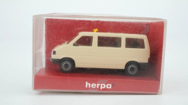Herpa H0 042437 VW T4 Caravelle Taxi