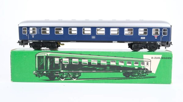Märklin H0 4027 Reisezugwagen (dunkelblauer Wagenkasten) A4ümg der DB