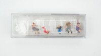 Preiser H0 10577 Am Tisch