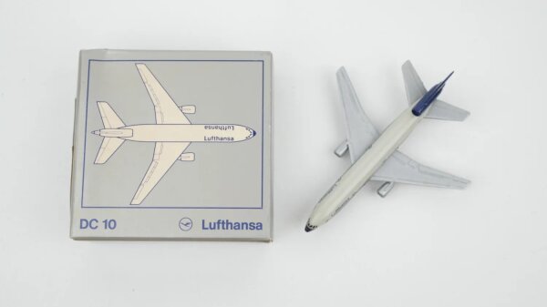Schabak 902/1 Lufthansa DC10