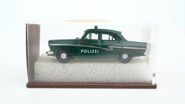 Brekina H0 1911 Ford Taunus 17m Polizei
