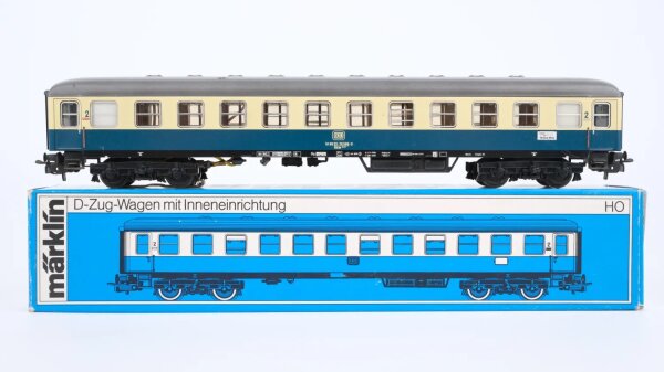 Märklin H0 4112 Reisezugwagen (Schnellzugwagen 2.Kl., 51 80 22-70 566-0) Büm 234 der DB