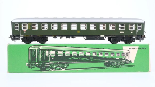 Märklin H0 4022 Personenwagen 2.Kl. grün DB