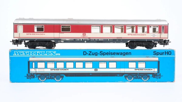Märklin H0 4054 Reisezugwagen (Speisewagen; 51 80 88-80 233-6) WRümh 132 der DB