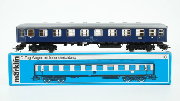 Märklin H0 4051 Reisezugwagen (Schnellzugwagen, 51 80 10-40 167-8) 1.Kl. Aüm 202 DB
