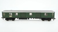 Fleischmann H0 1504 B Gepäckwagen Zusammengebaut