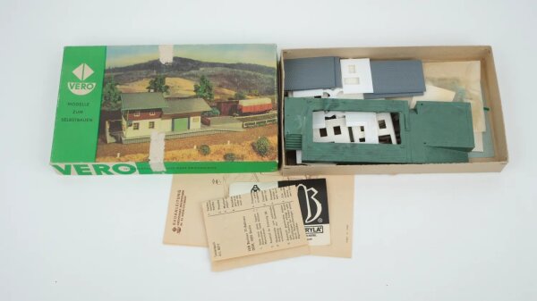Vero H0 5458330/129/00347 Güterschuppen Grundmaß 210x80mm