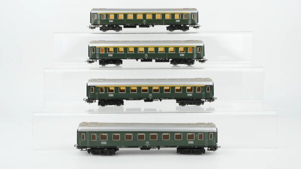 Märklin H0 Konvolut Personenwagen 1.Kl. 2.Kl. grün DB