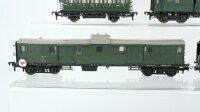 Unbekannt H0 Konvolut Abteilwagen 3.Kl. mit Bremserhaus Packwagen DR/u.a. (Abbrüche)