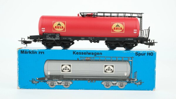 Märklin H0 4649 Mineralöl-Kesselwagen AVIA  Kesselwagen der DB