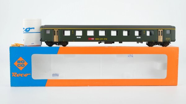 Roco H0 4239D Personenwagen 1.Kl. (Raucher/Nichtraucher) SBB-CFF-FSS