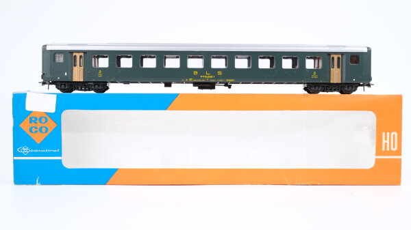Roco H0 4238B Eilzugwagen 2. Kl. BLS
