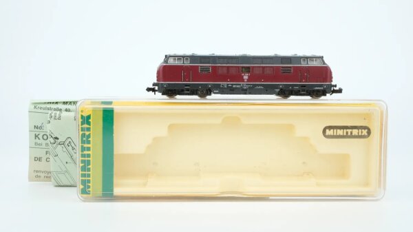 Minitrix N 51206100 Diesellok BR 221 109-2 DB e.m.s.