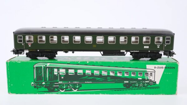 Märklin H0 4022 Personenwagen 2.Kl. grün DB