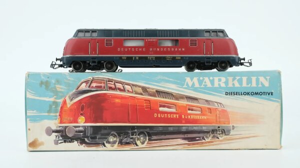 Märklin H0 3021 Diesellok BR V200 027 DB Wechselstrom