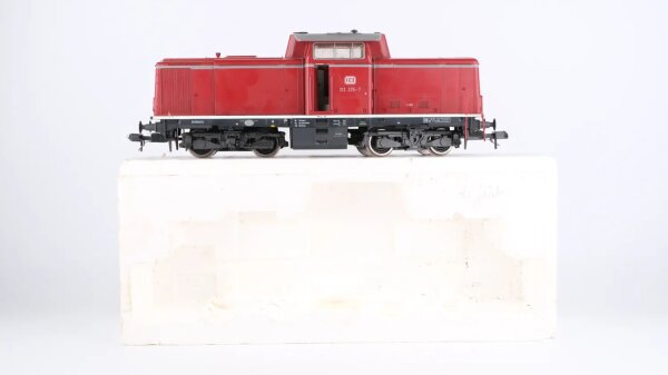 Märklin Spur 1 5772 Diesellok BR 212 225-7 DB