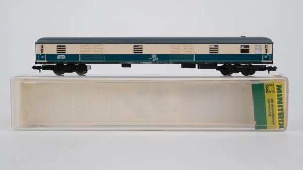 Minitrix N 13133 D-Zug Packwagen DB Gleichstrom