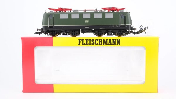 Fleischmann H0 4326 Schnellzuglok BR 141 237-8 DB Gleichstrom Digitalisiert
