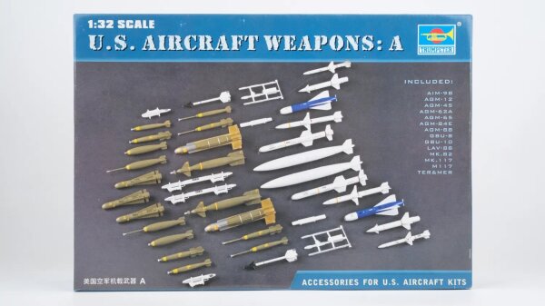 Trumpeter 1:32 03302 USAF Flugzeug Waffen Set