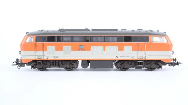 Fleischmann H0 Diesellok BR 218 137-8 DB Gleichstrom