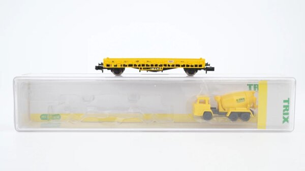 Minitrix N 15339 Flachwagen mit LKW