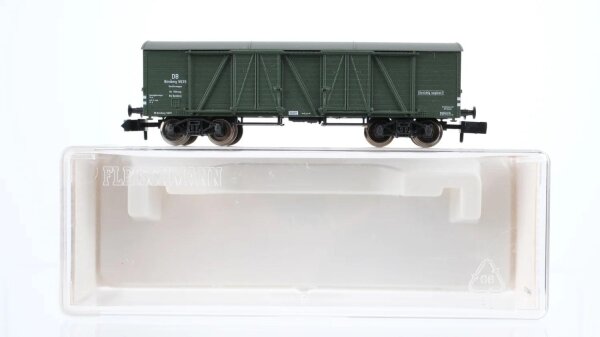 Fleischmann N 8390K Güterwagen für Hilfezug DB