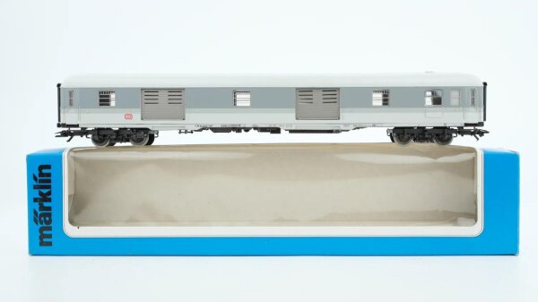 Märklin H0 4283 Gepäckwagen Dm 902 der DB