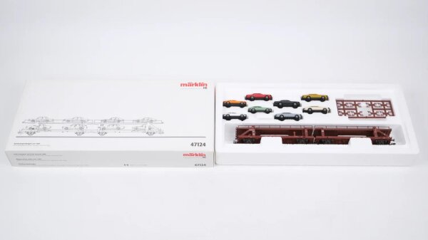 Märklin H0 47124 Autotransportwagen mit Pkw  Laaeks 553 der DB  DB AG