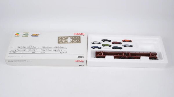 Märklin H0 47123 Doppel-Autotransportwagen beladen mit 8 Pkws der DB