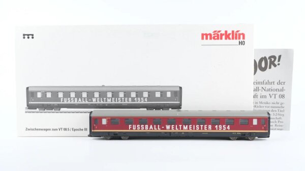 Märklin H0 42080 Zwischenwagen Fußball-Weltmeister 1954 zum VT 08.5