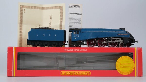 Hornby H0 R.528 Dampflok 4-6-2 4498 Sir Nigel Gresley LNER Gleichstrom