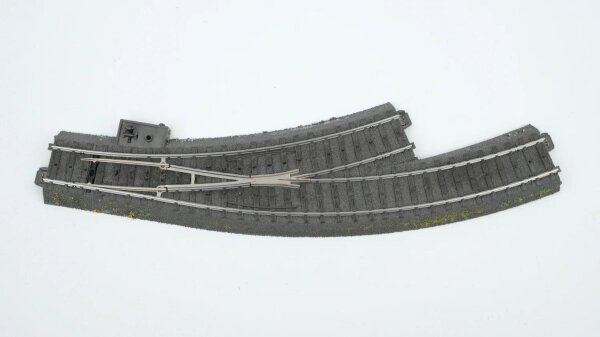 Märklin H0 24671 Bogen-Weiche links. Innenbogen R1=360 mm / 30° (ohne Decoder / ohne Antrieb)