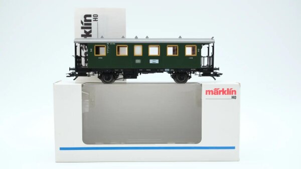 Märklin H0 4301 Personenwagen (09 803 Nür) 2.Kl. DB