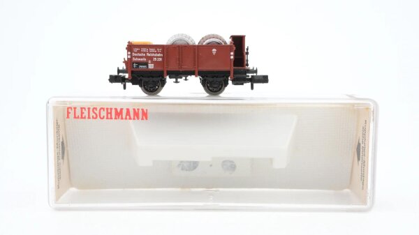 Fleischmann N 8212 Güterwagen offen mit Bremserhaus "Schwerin 25231" DR