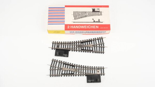 Permot H0 399/28 Handweichen links/rechts mit Laterne 16,5 mm