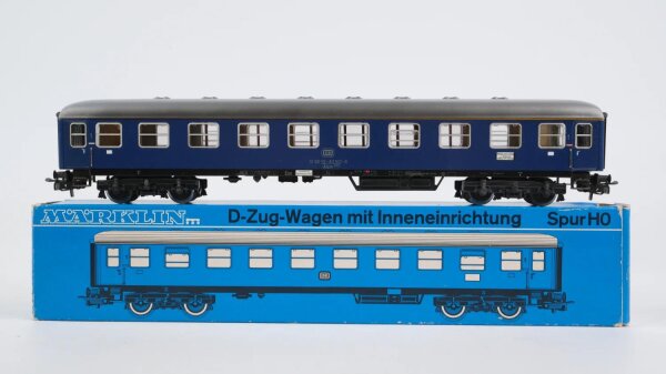 Märklin H0 4051 Reisezugwagen (Schnellzugwagen, 51 80 10-40 167-8) 1.Kl. Aüm 202 DB