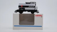Märklin H0 4750 Mineralöl-Kesselwagen DEA...