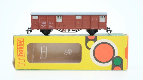 BTTB TT 4150 gedeckter Güterwagen DR